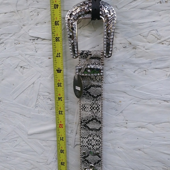 Sold Sold - Picture 4 of 7